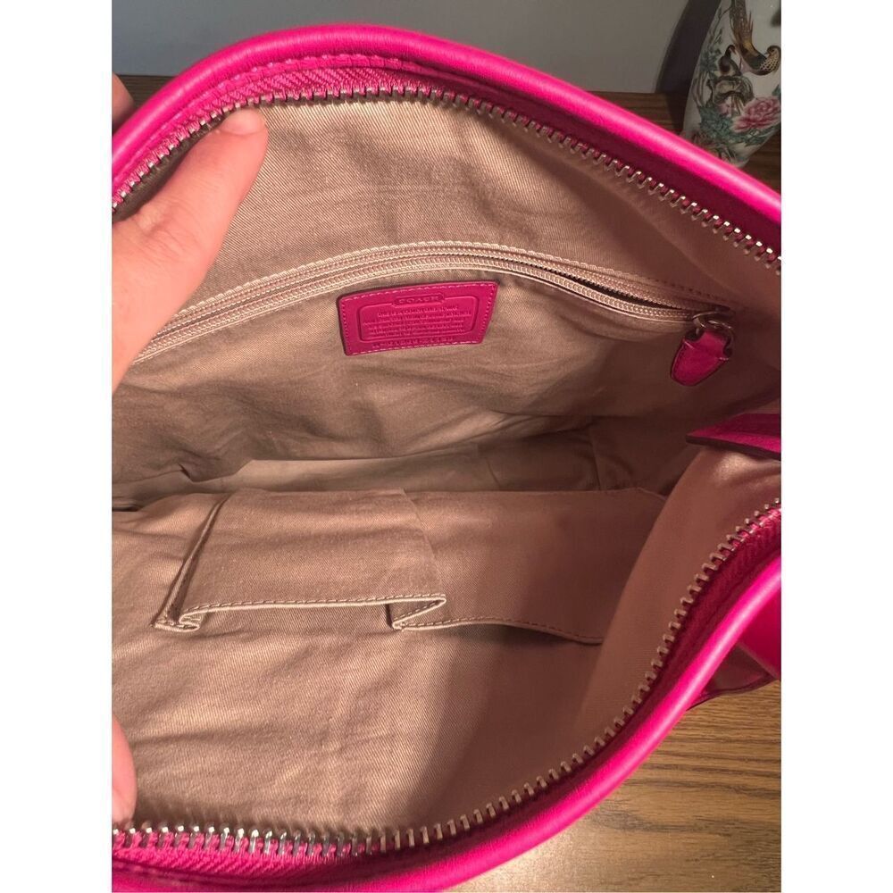 NWOT Coach NY Legacy hot Pink fur shoulder crossbody purse Barbie Pink - Picture 6 of 7